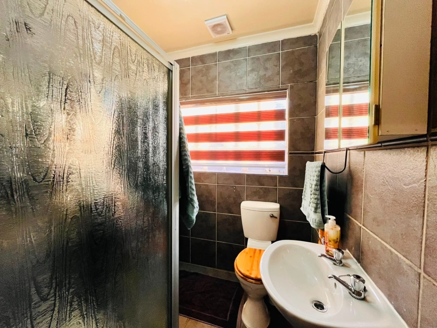 3 Bedroom Property for Sale in Protea Park North West